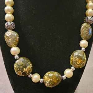 Green Snake-Skin Jasper and Pearl Vintage Necklace